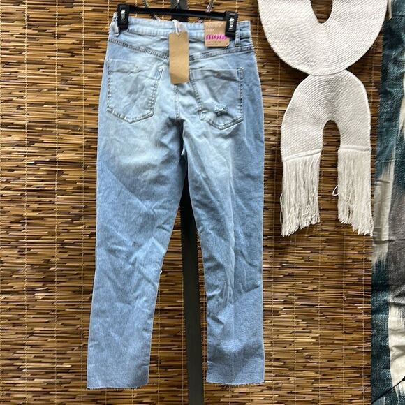 Vanilla Star Juniors' Ripped Raw-Hem Jeans -‎ Sulley Size 15 inseam - Picture 3 of 3